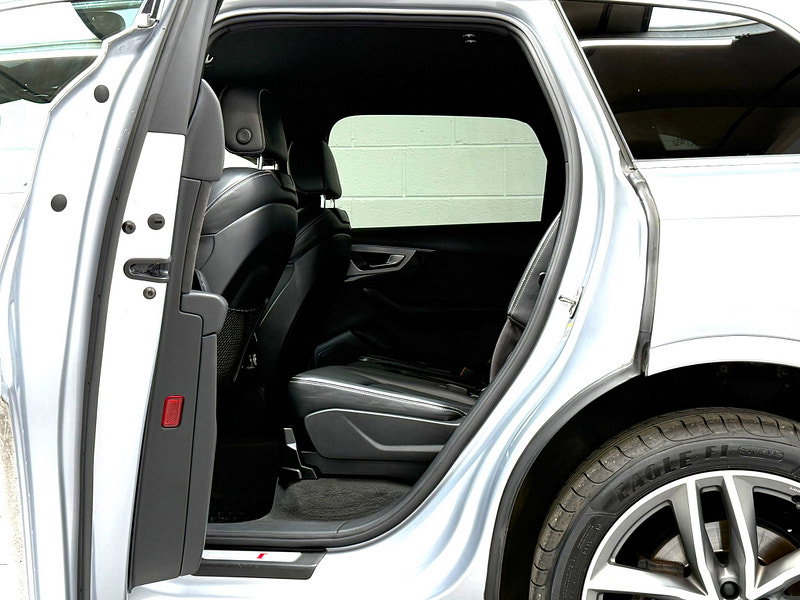 Audi Q7 3.0 TDI V6 S line SUV 5dr Diesel Tiptronic quattro Euro 6 (s/s) (272 ps)