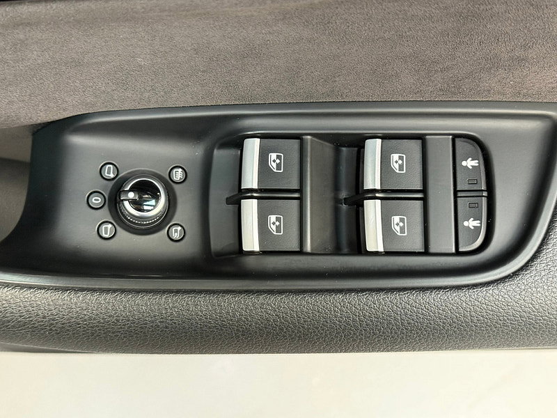 Audi Q7 3.0 TDI V6 S line SUV 5dr Diesel Tiptronic quattro Euro 6 (s/s) (272 ps)