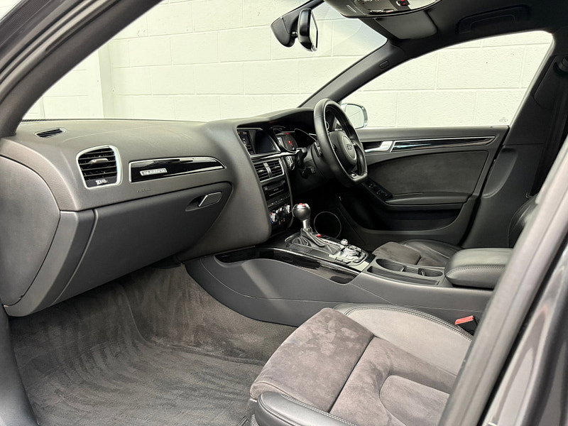 Audi S4 3.0 TFSI V6 Black Edition Saloon 4dr Petrol S Tronic quattro Euro 6 (s/s) (Nav) (333 ps)