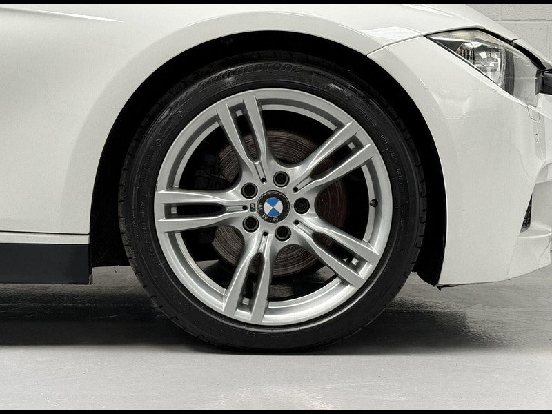 BMW 3 Series 3.0 330d M Sport Saloon 4dr Diesel Auto Euro 5 (s/s) (258 ps) HARMON KARDON, XENON'S, 18'S, B/T