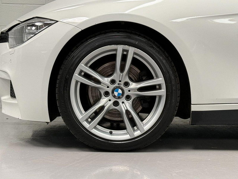 BMW 3 Series 3.0 330d M Sport Saloon 4dr Diesel Auto Euro 5 (s/s) (258 ps) HARMON KARDON, XENON'S, 18'S, B/T