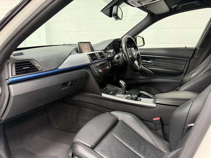 BMW 3 Series 3.0 330d M Sport Saloon 4dr Diesel Auto Euro 5 (s/s) (258 ps) HARMON KARDON, XENON'S, 18'S, B/T