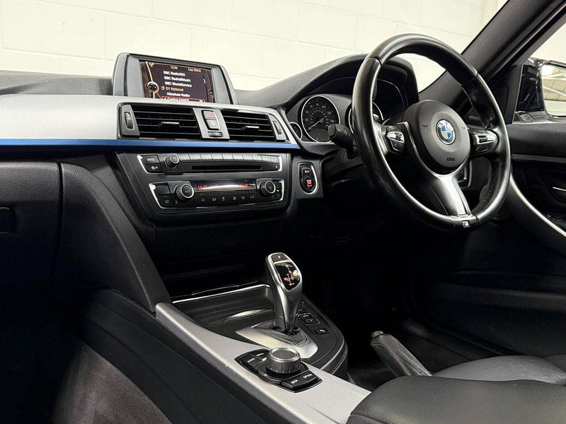 BMW 3 Series 3.0 330d M Sport Saloon 4dr Diesel Auto Euro 5 (s/s) (258 ps) HARMON KARDON, XENON'S, 18'S, B/T
