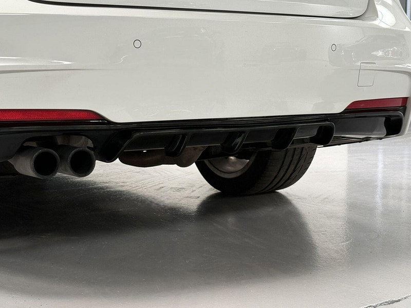 BMW 3 Series 3.0 330d M Sport Saloon 4dr Diesel Auto Euro 5 (s/s) (258 ps) HARMON KARDON, XENON'S, 18'S, B/T