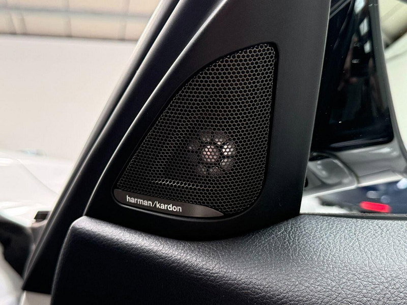 BMW 3 Series 3.0 330d M Sport Saloon 4dr Diesel Auto Euro 5 (s/s) (258 ps) HARMON KARDON, XENON'S, 18'S, B/T