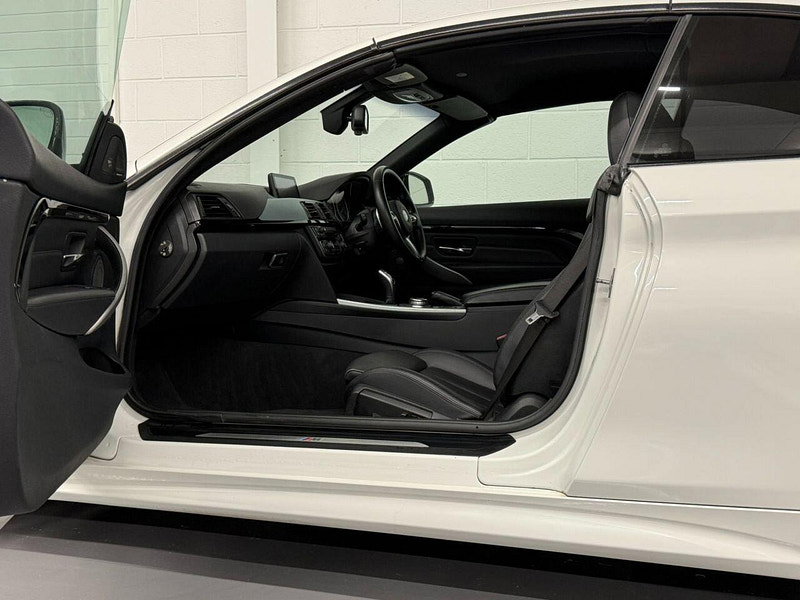 BMW 4 Series 2.0 420d M Sport Convertible 2dr Diesel Auto Euro 6 (s/s) (184 ps) M PACKAGE £4460 EXTRAS / P/SENSORS