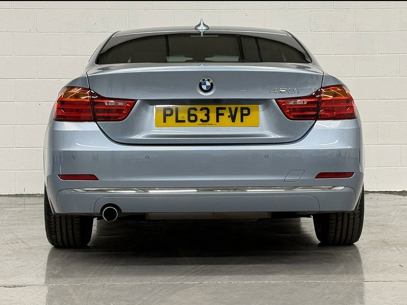 BMW 4 Series 2.0 420i Luxury Coupe 2dr Petrol Manual Euro 6 (s/s) (184 ps) COMFORT / PARKING PACKAGE, NAV, BT