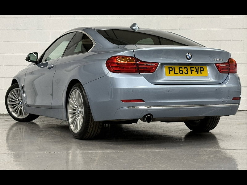 BMW 4 Series 2.0 420i Luxury Coupe 2dr Petrol Manual Euro 6 (s/s) (184 ps) COMFORT / PARKING PACKAGE, NAV, BT
