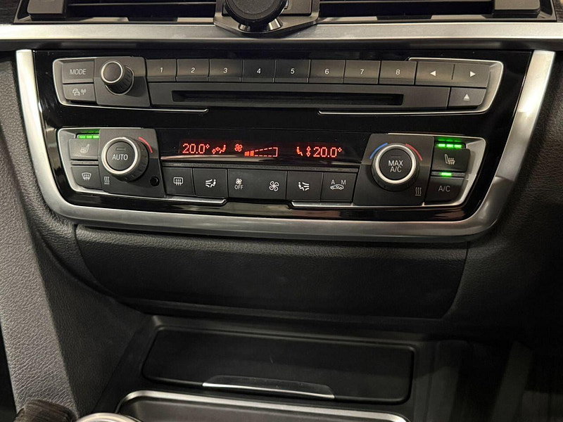 BMW 4 Series 2.0 420i Luxury Coupe 2dr Petrol Manual Euro 6 (s/s) (184 ps) COMFORT / PARKING PACKAGE, NAV, BT