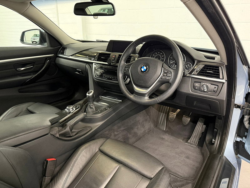 BMW 4 Series 2.0 420i Luxury Coupe 2dr Petrol Manual Euro 6 (s/s) (184 ps) COMFORT / PARKING PACKAGE, NAV, BT
