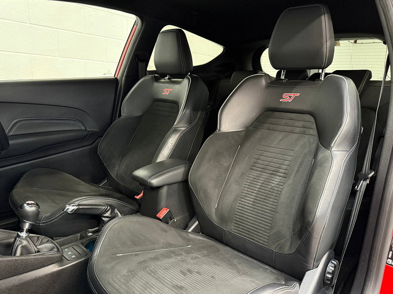 Ford Fiesta 1.5T EcoBoost ST-3 Hatchback 3dr Petrol Manual Euro 6 (s/s) (200 ps)
