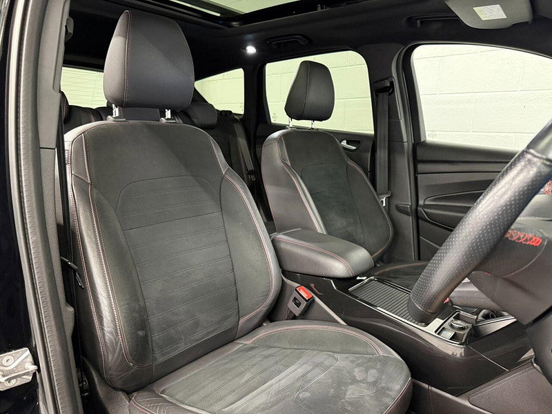 Ford Kuga 1.5 TDCi EcoBlue ST-Line Edition SUV 5dr Diesel Manual Euro 6 (s/s) (120 ps) BODY STYLING, NAV, B/T, PARK ASSIST