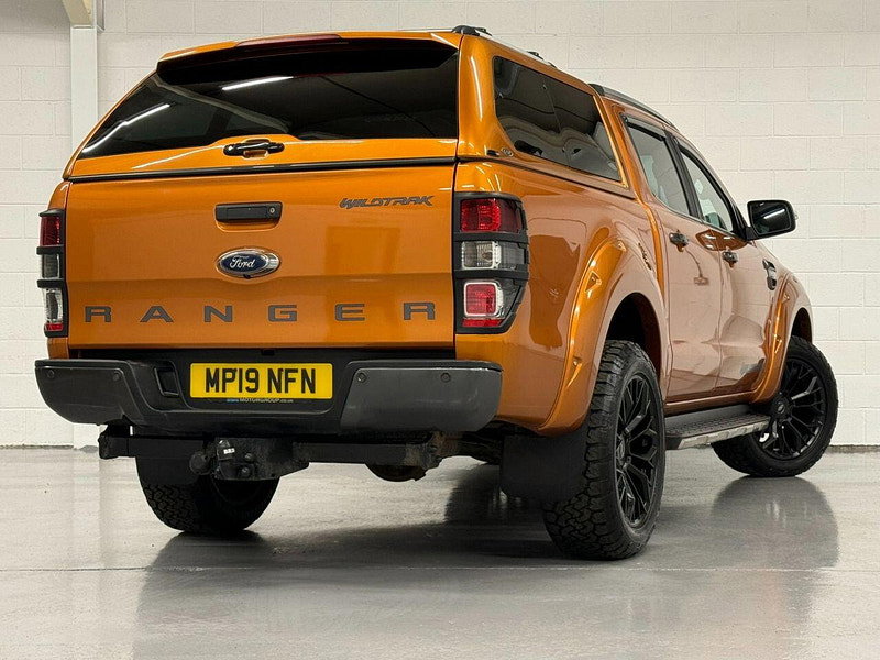 Ford Ranger 3.2 TDCi Wildtrak Pickup Double Cab 4dr Diesel Auto 4WD Euro 5 (200 ps) CARPLAY, HTD SEATS, CAMERA, TOWBAR