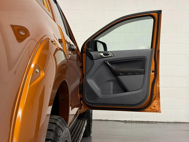Ford Ranger 3.2 TDCi Wildtrak Pickup Double Cab 4dr Diesel Auto 4WD Euro 5 (200 ps) CARPLAY, HTD SEATS, CAMERA, TOWBAR