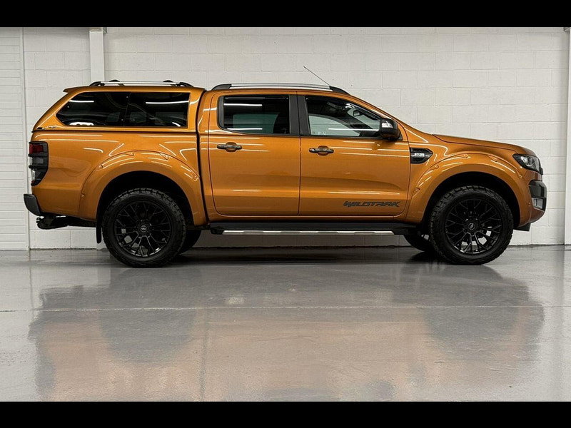 Ford Ranger 3.2 TDCi Wildtrak Pickup Double Cab 4dr Diesel Auto 4WD Euro 5 (200 ps) CARPLAY, HTD SEATS, CAMERA, TOWBAR