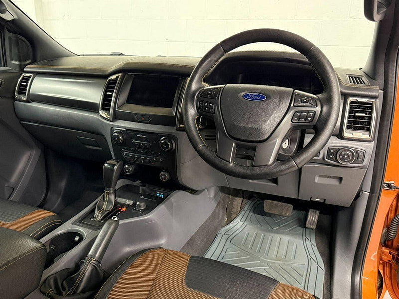 Ford Ranger 3.2 TDCi Wildtrak Pickup Double Cab 4dr Diesel Auto 4WD Euro 5 (200 ps) CARPLAY, HTD SEATS, CAMERA, TOWBAR