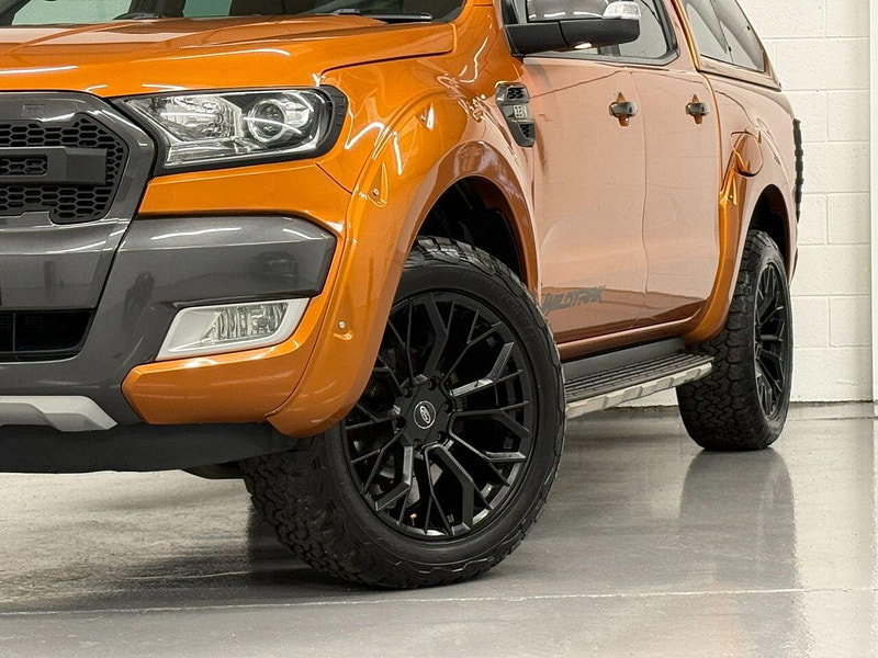 Ford Ranger 3.2 TDCi Wildtrak Pickup Double Cab 4dr Diesel Auto 4WD Euro 5 (200 ps) CARPLAY, HTD SEATS, CAMERA, TOWBAR