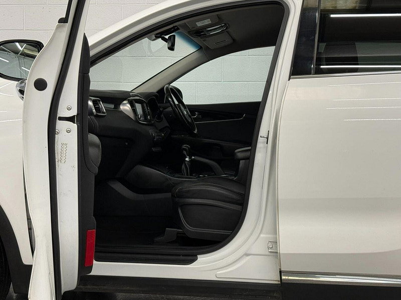 Kia Sorento 2.2 CRDi KX-2 SUV 5dr Diesel Manual AWD Euro 6 (s/s) (197 bhp) NEW CLUTCH, SERVICE, MOT