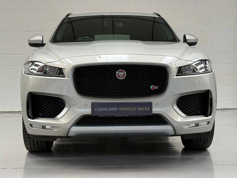 Jaguar F-PACE 3.0 D300 V6 S SUV 5dr Diesel Auto AWD Euro 6 (s/s) (300 ps)