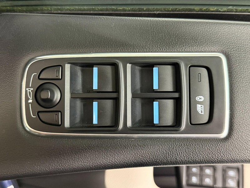 Jaguar F-PACE 3.0 D300 V6 S SUV 5dr Diesel Auto AWD Euro 6 (s/s) (300 ps) 20'S, CAMERA, HTD SEATS-WHEEL, FSH