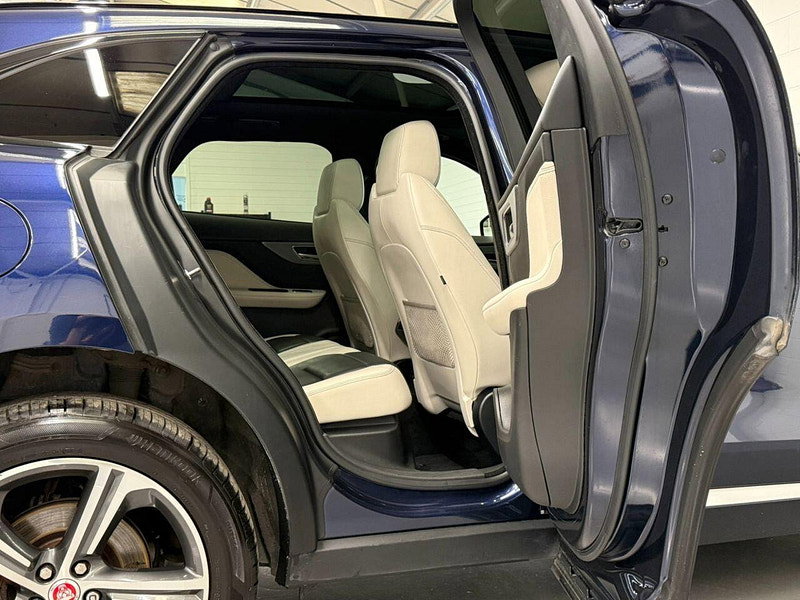 Jaguar F-PACE 3.0 D300 V6 S SUV 5dr Diesel Auto AWD Euro 6 (s/s) (300 ps) 20'S, CAMERA, HTD SEATS-WHEEL, FSH