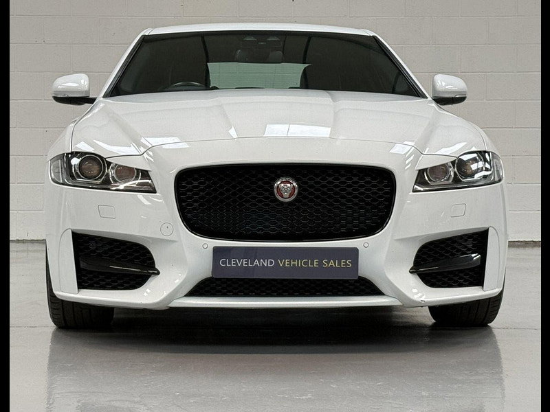 Jaguar XF 2.0d R-Sport Saloon 4dr Diesel Auto Euro 6 (s/s) (180 ps) BODY STYLING, NAV, B/T, CRUISE