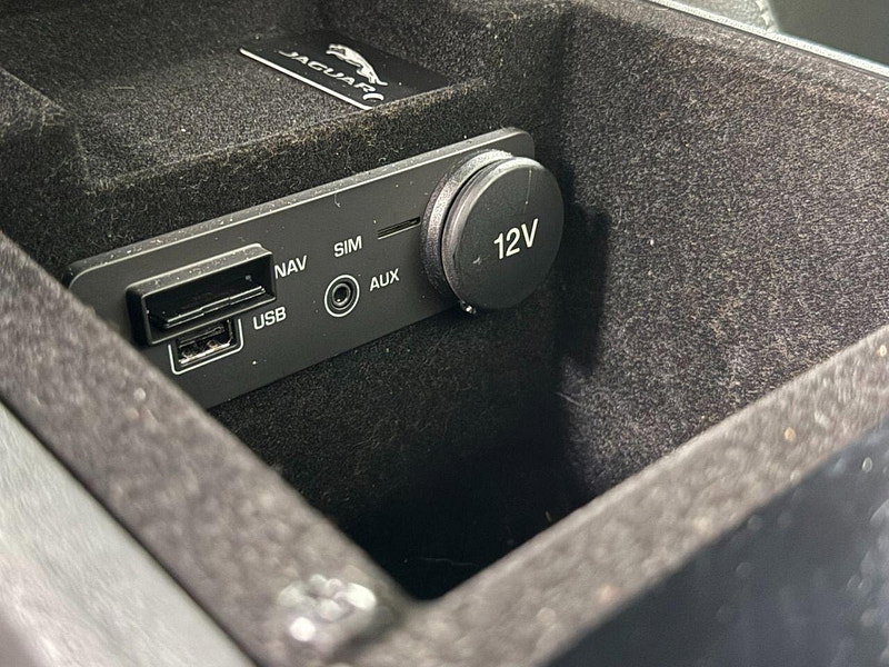 Jaguar XF 2.0d R-Sport Saloon 4dr Diesel Auto Euro 6 (s/s) (180 ps) BODY STYLING, NAV, B/T, CRUISE