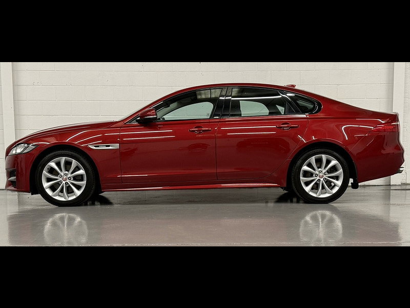 Jaguar XF 2.0d R-Sport Saloon 4dr Diesel Auto Euro 6 (s/s) (180 ps) HTD SEATS, CRUISE, BODYSTYLING