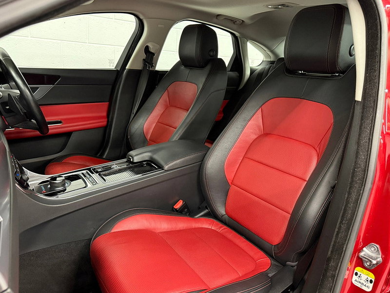 Jaguar XF 2.0d R-Sport Saloon 4dr Diesel Auto Euro 6 (s/s) (180 ps) HTD SEATS, CRUISE, BODYSTYLING