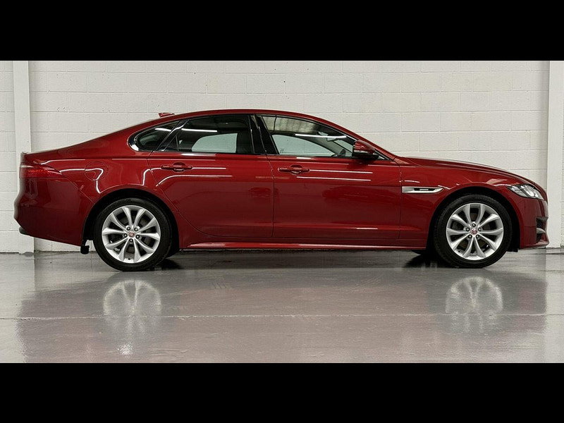 Jaguar XF 2.0d R-Sport Saloon 4dr Diesel Auto Euro 6 (s/s) (180 ps) HTD SEATS, CRUISE, BODYSTYLING