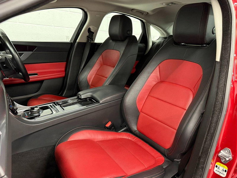 Jaguar XF 2.0d R-Sport Saloon 4dr Diesel Auto Euro 6 (s/s) (180 ps) HTD SEATS, CRUISE, BODYSTYLING