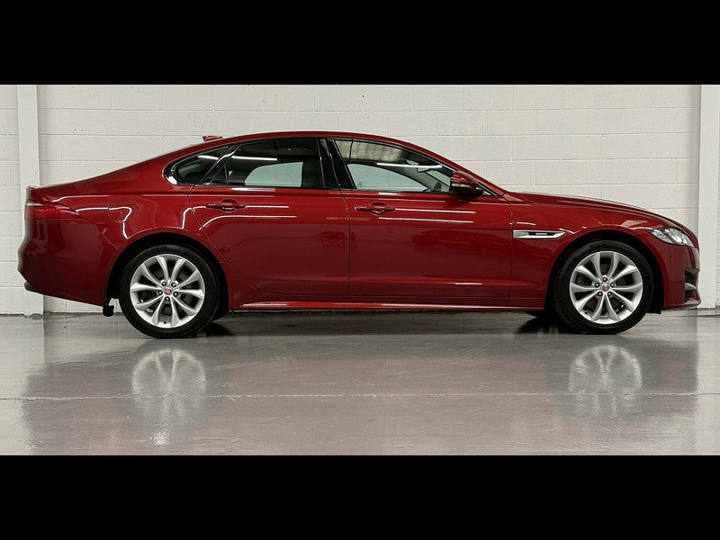 Jaguar XF 2.0d R-Sport Saloon 4dr Diesel Auto Euro 6 (s/s) (180 ps) HTD SEATS, CRUISE, BODYSTYLING