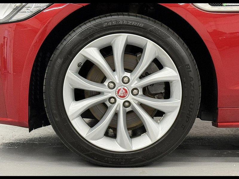 Jaguar XF 2.0d R-Sport Saloon 4dr Diesel Auto Euro 6 (s/s) (180 ps) HTD SEATS, CRUISE, BODYSTYLING