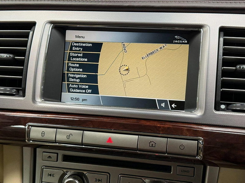 Jaguar XF 3.0 V6 Premium Luxury Saloon 4dr Petrol Auto Euro 4 (238 ps) MAIN DEALER SERVICE HISTORY