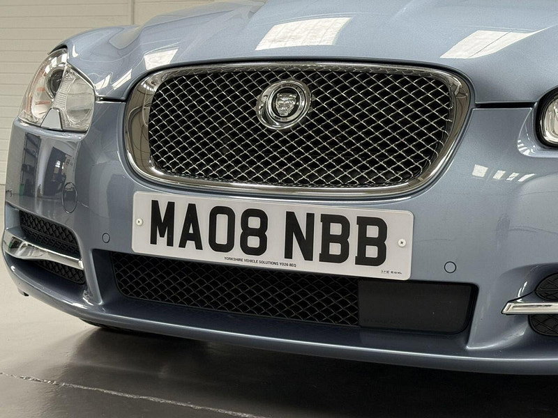 Jaguar XF 3.0 V6 Premium Luxury Saloon 4dr Petrol Auto Euro 4 (238 ps) MAIN DEALER SERVICE HISTORY