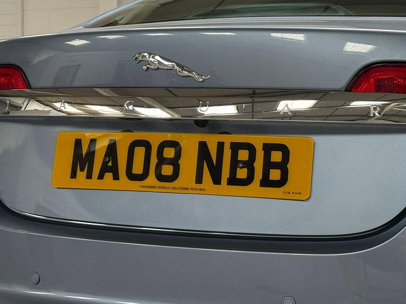 Jaguar XF 3.0 V6 Premium Luxury Saloon 4dr Petrol Auto Euro 4 (238 ps) MAIN DEALER SERVICE HISTORY