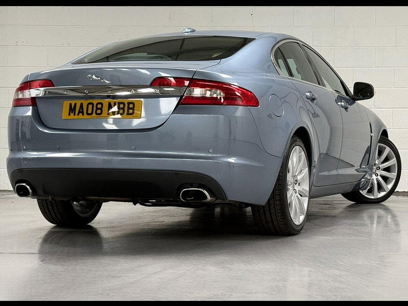 Jaguar XF 3.0 V6 Premium Luxury Saloon 4dr Petrol Auto Euro 4 (238 ps) MAIN DEALER SERVICE HISTORY