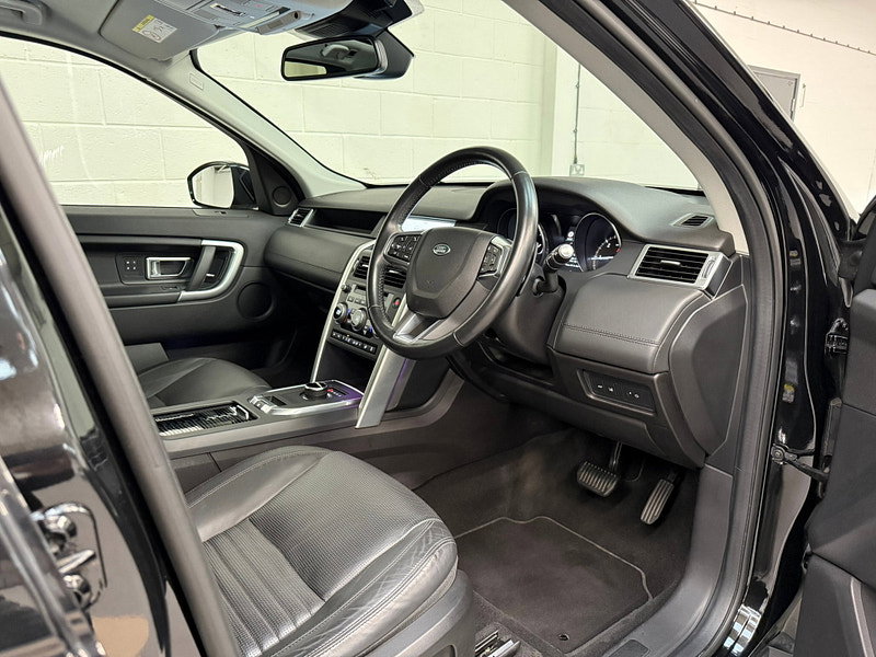 Land Rover Discovery Sport 2.0 TD4 HSE Luxury SUV 5dr Diesel Auto 4WD Euro 6 (s/s) (180 ps)