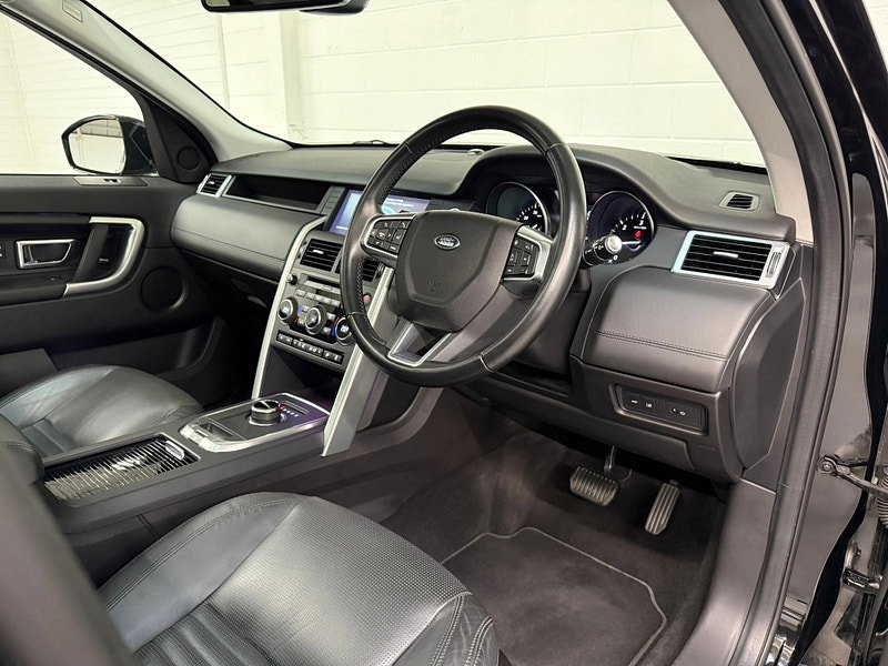 Land Rover Discovery Sport 2.0 TD4 HSE Luxury SUV 5dr Diesel Auto 4WD Euro 6 (s/s) (180 ps)
