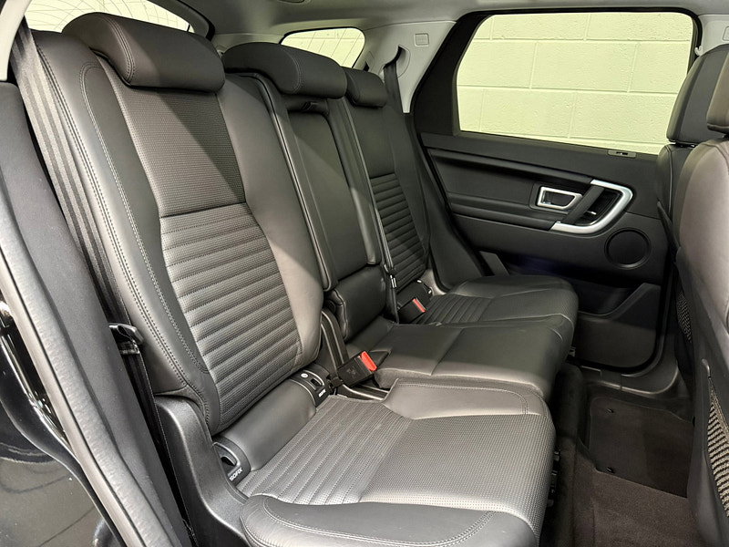 Land Rover Discovery Sport 2.0 TD4 HSE Luxury SUV 5dr Diesel Auto 4WD Euro 6 (s/s) (180 ps)