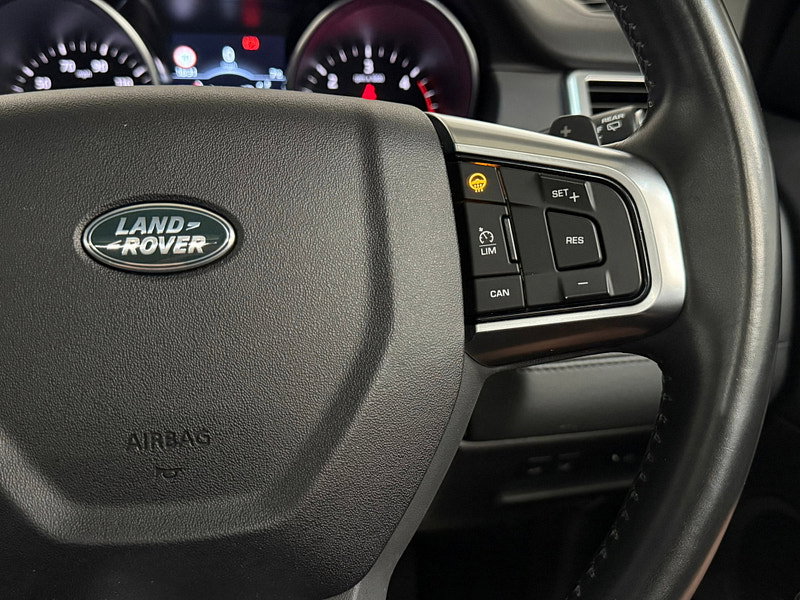 Land Rover Discovery Sport 2.0 TD4 HSE Luxury SUV 5dr Diesel Auto 4WD Euro 6 (s/s) (180 ps)