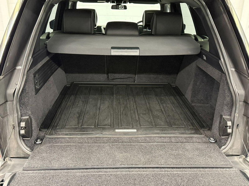 Land Rover Range Rover 3.0 TD V6 Vogue SUV 5dr Diesel Auto 4WD Euro 5 (s/s) (258 ps) REAR ENTERTAINEMENT, MERIDIAN, NAV