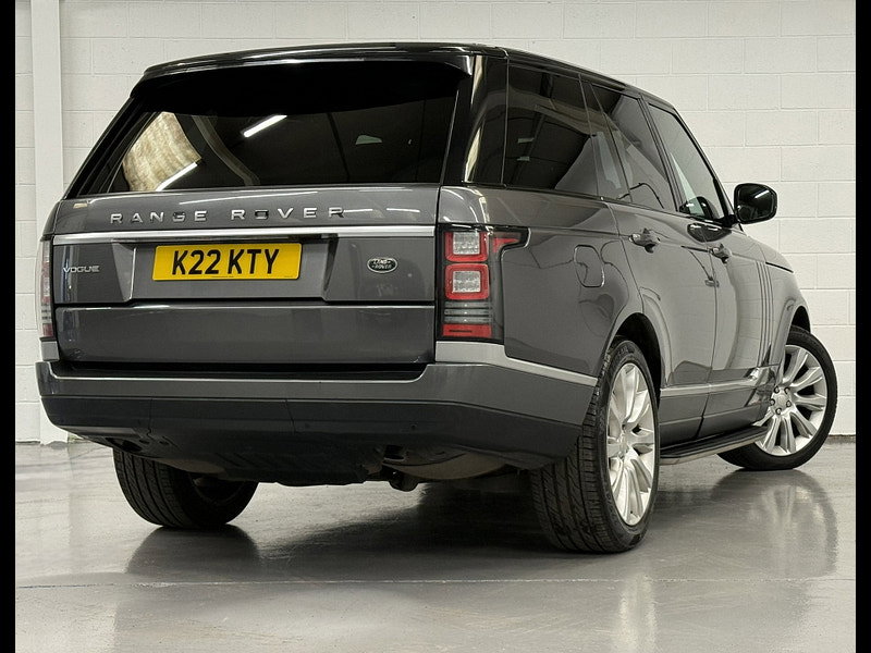 Land Rover Range Rover 3.0 TD V6 Vogue SUV 5dr Diesel Auto 4WD Euro 5 (s/s) (258 ps) REAR ENTERTAINEMENT, MERIDIAN, NAV