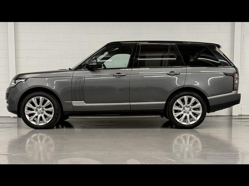 Land Rover Range Rover 3.0 TD V6 Vogue SUV 5dr Diesel Auto 4WD Euro 5 (s/s) (258 ps) REAR ENTERTAINEMENT, MERIDIAN, NAV