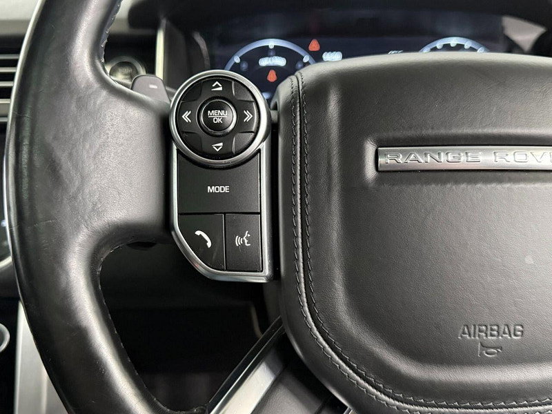 Land Rover Range Rover 3.0 TD V6 Vogue SUV 5dr Diesel Auto 4WD Euro 5 (s/s) (258 ps) REAR ENTERTAINEMENT, MERIDIAN, NAV