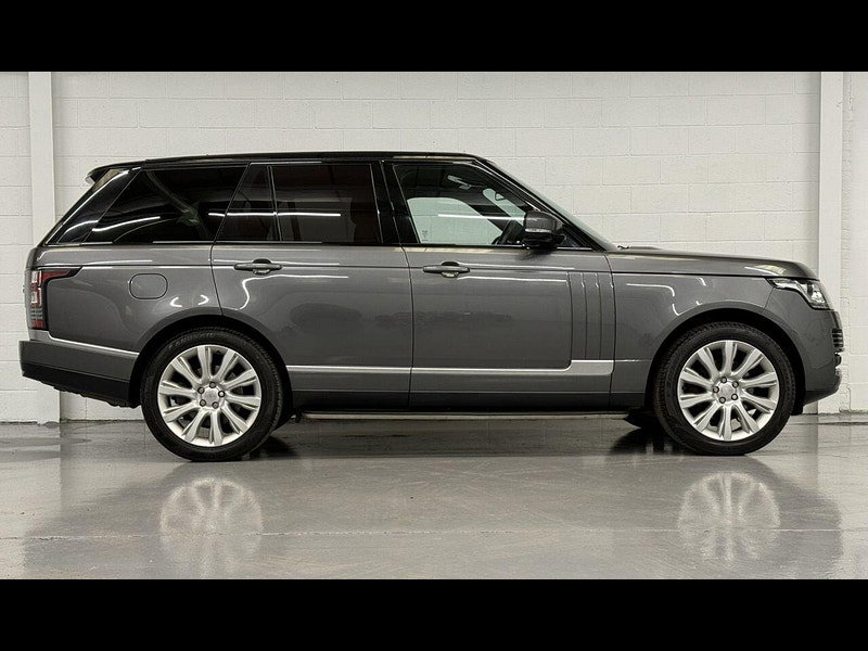 Land Rover Range Rover 3.0 TD V6 Vogue SUV 5dr Diesel Auto 4WD Euro 5 (s/s) (258 ps) REAR ENTERTAINEMENT, MERIDIAN, NAV
