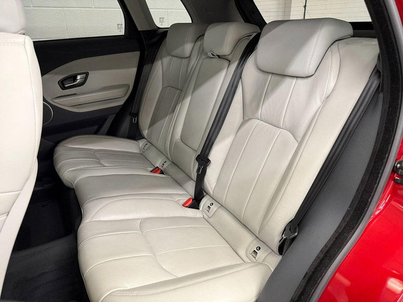 Land Rover Range Rover Evoque 2.0 TD4 SE SUV 5dr Diesel Manual 4WD Euro 6 (s/s) (180 ps) ALLOYS, SENSORS, B/TOOTH, HTD SEATS
