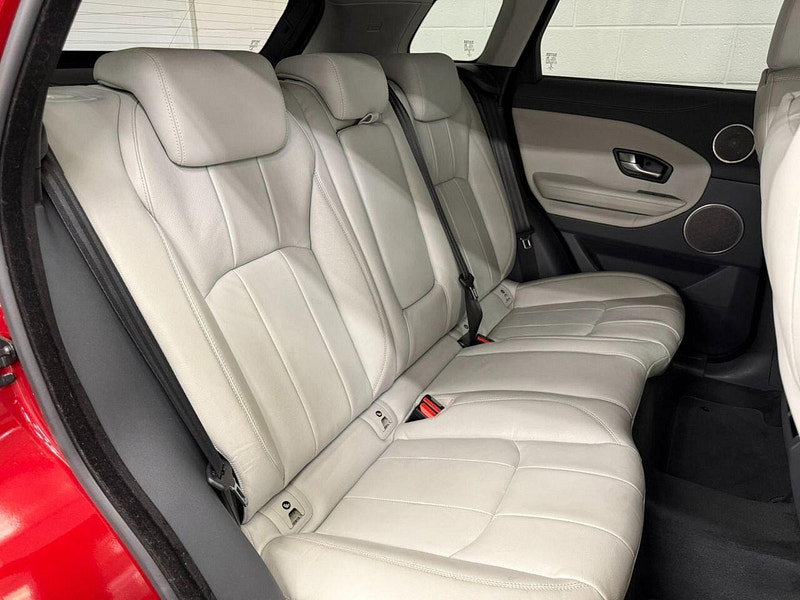 Land Rover Range Rover Evoque 2.0 TD4 SE SUV 5dr Diesel Manual 4WD Euro 6 (s/s) (180 ps) ALLOYS, SENSORS, B/TOOTH, HTD SEATS