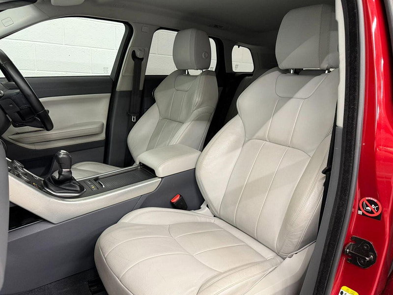 Land Rover Range Rover Evoque 2.0 TD4 SE SUV 5dr Diesel Manual 4WD Euro 6 (s/s) (180 ps) ALLOYS, SENSORS, B/TOOTH, HTD SEATS