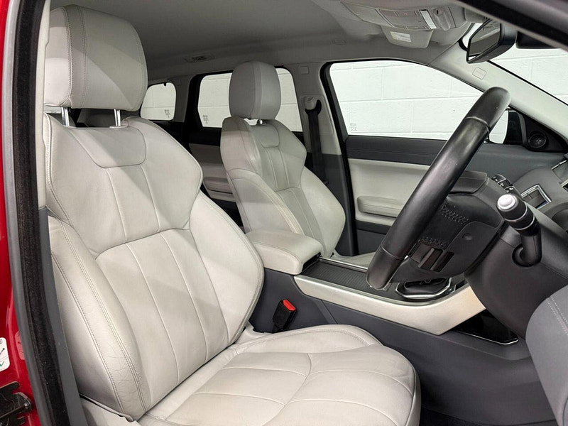 Land Rover Range Rover Evoque 2.0 TD4 SE SUV 5dr Diesel Manual 4WD Euro 6 (s/s) (180 ps) ALLOYS, SENSORS, B/TOOTH, HTD SEATS